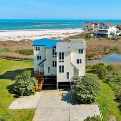 A Top View of Topsail