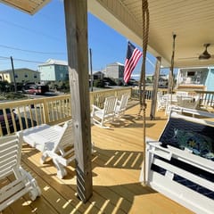 E-Sea Breezy Cottage