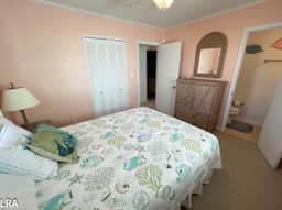 E-Sea Breezy Cottage