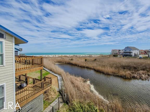 A Top View of Topsail