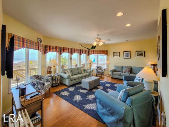 The Proud Pelican