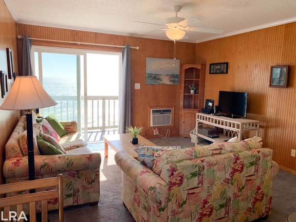 Topsail Reef 202