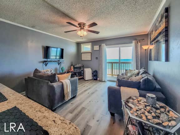 Topsail Reef 358 - Dream2B