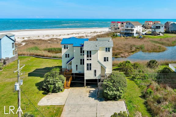 A Top View of Topsail