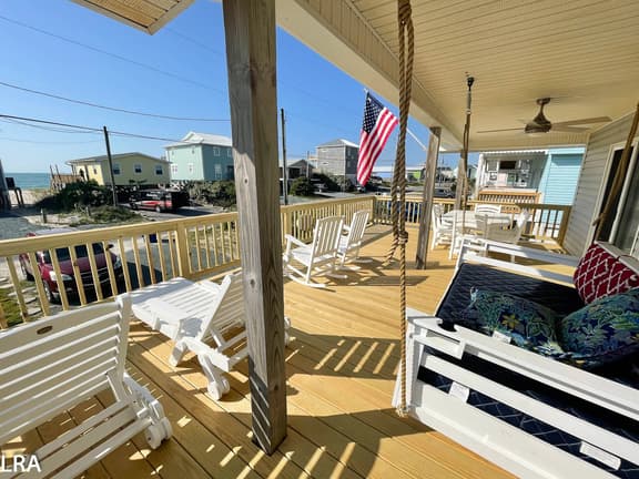 E-Sea Breezy Cottage