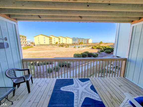 Surf Condos 318